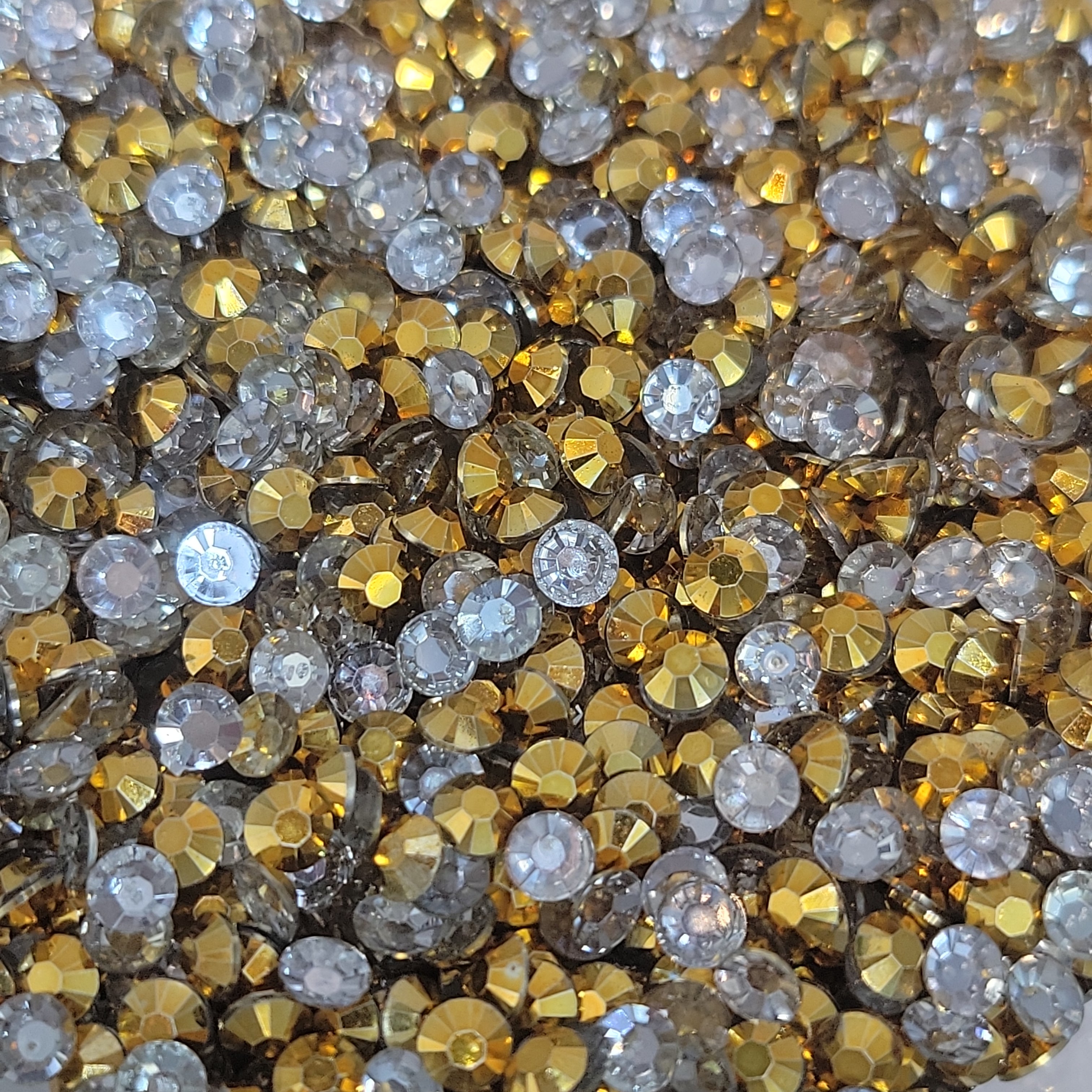 5MM FLATBACK RHINESTONES *BUY 4 BAGS GET 1 FREE*